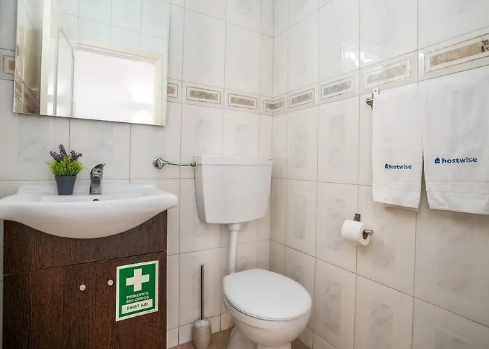 Host Wise - Sunny Spacious House - Terrace & Free Parking Villa Lagoa (Algarve)