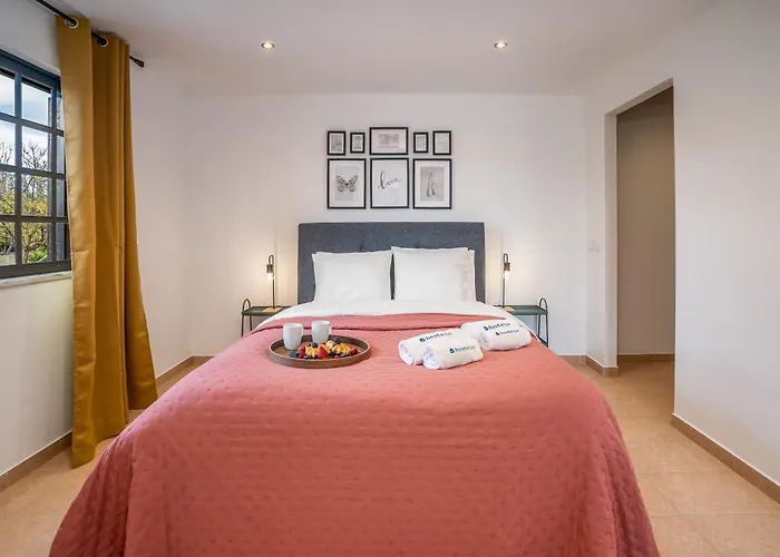Host Wise - Sunny Spacious House - Terrace & Free Parking Willa Lagoa (Algarve)