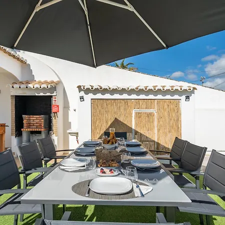 Host Wise - Sunny Spacious House - Terrace & Free Parking Lagoa (Algarve)